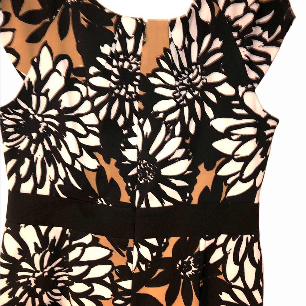 Black and Tan print dress with shrug sweater - Picture 5 of 6